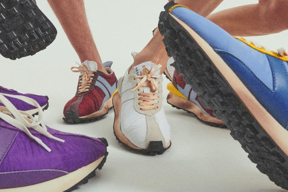 women's sneakers in style 2021